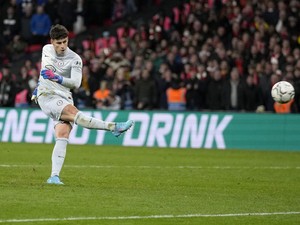 Kepa Masuk untuk Adu Penalti, Malah Gagalkan Chelsea