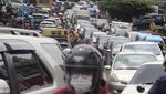 Ngeri! 27.000 Kendaraan Masih Terjebak di Jalur Puncak