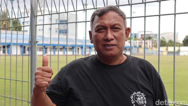 Mantan pemain Persib Bandung Asep Sumantri.