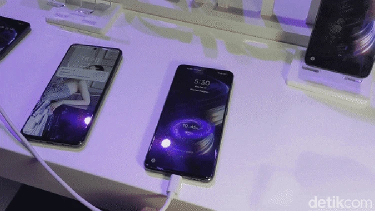 Realme fast charging 150W Realme fast charging 150W