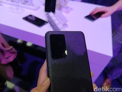 Ngebutnya Teknologi Fast Charging 150W Buatan Realme