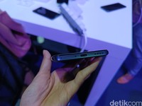 Realme fast charging 150W