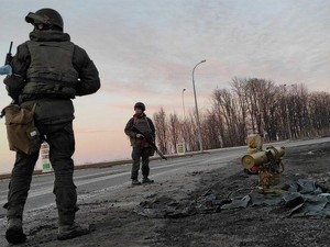 Bantu Lawan Invasi Rusia, Uni Eropa Kirim Bantuan Senjata ke Ukraina