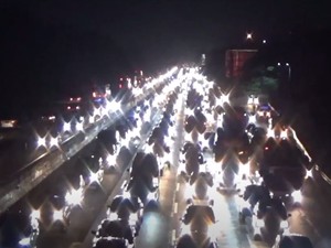 Polisi Tambah Lajur Contraflow di Km 47 Tol Japek Malam Ini