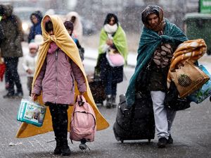Nyanyian Pilu Gadis Cilik Ukraina Berharap Perang Segera Usai