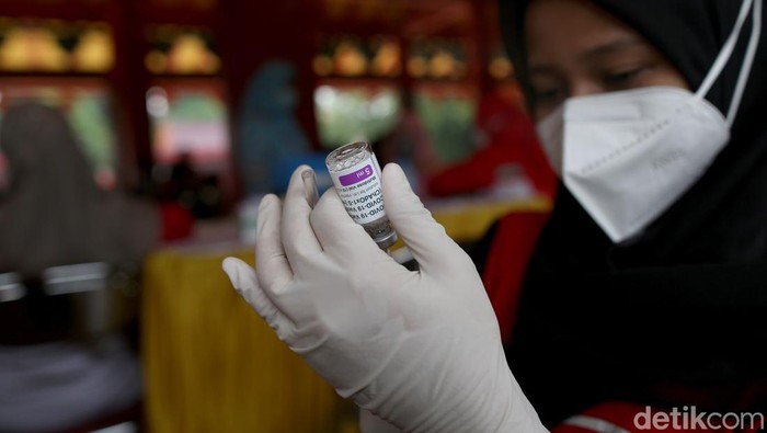 IPDN Kemendagri terus menggenjot vaksinasi booster diberbagai wilayah di Jawa Tengah. Kali ini digelar di lokasi wisata budaya Sam Poo Kong, Semarang.
