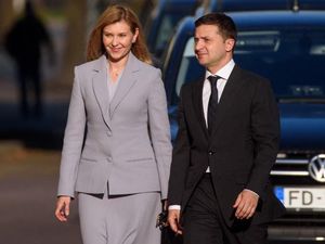 8 Potret Olena Zelenska, Ibu Negara Ukraina yang Jadi Target Pasukan Rusia