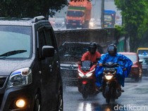 Siapkan Jas Hujan! Cuaca Ekstrem Masih Sampai Pekan Depan