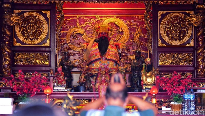 Yang Mulia Kongco Tan Hu Cin Jin