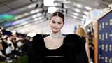 Selena Gomez Cuek Bentuk Tubuh Dihujat