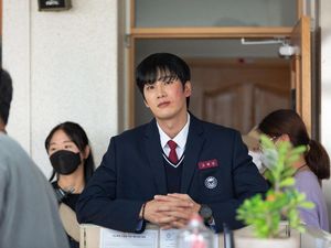 Ahn Bo Hyun Masih Cocok Jadi Anak Sekolah di Military Prosecutor Doberman
