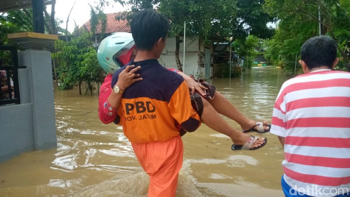Banjir di Pamekasan meluas