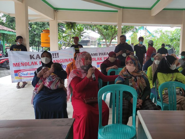 demo minimarket masuk desa