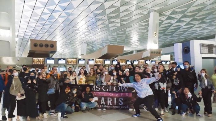 Juragan 99 bawa artis ke Paris