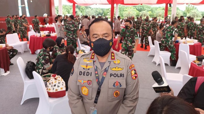 Kadiv Humas Polri Irjen Dedi Prasetyo di sela acara Rapim-TNI Polri 2022 di Mabes TNI, Cilangkap, Jakarta Timur, Selasa (1/3/2022).