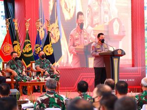 Kapolri Tegaskan Soliditas-Sinergitas TNI-Polri Modal Kawal Kebijakan Nasional