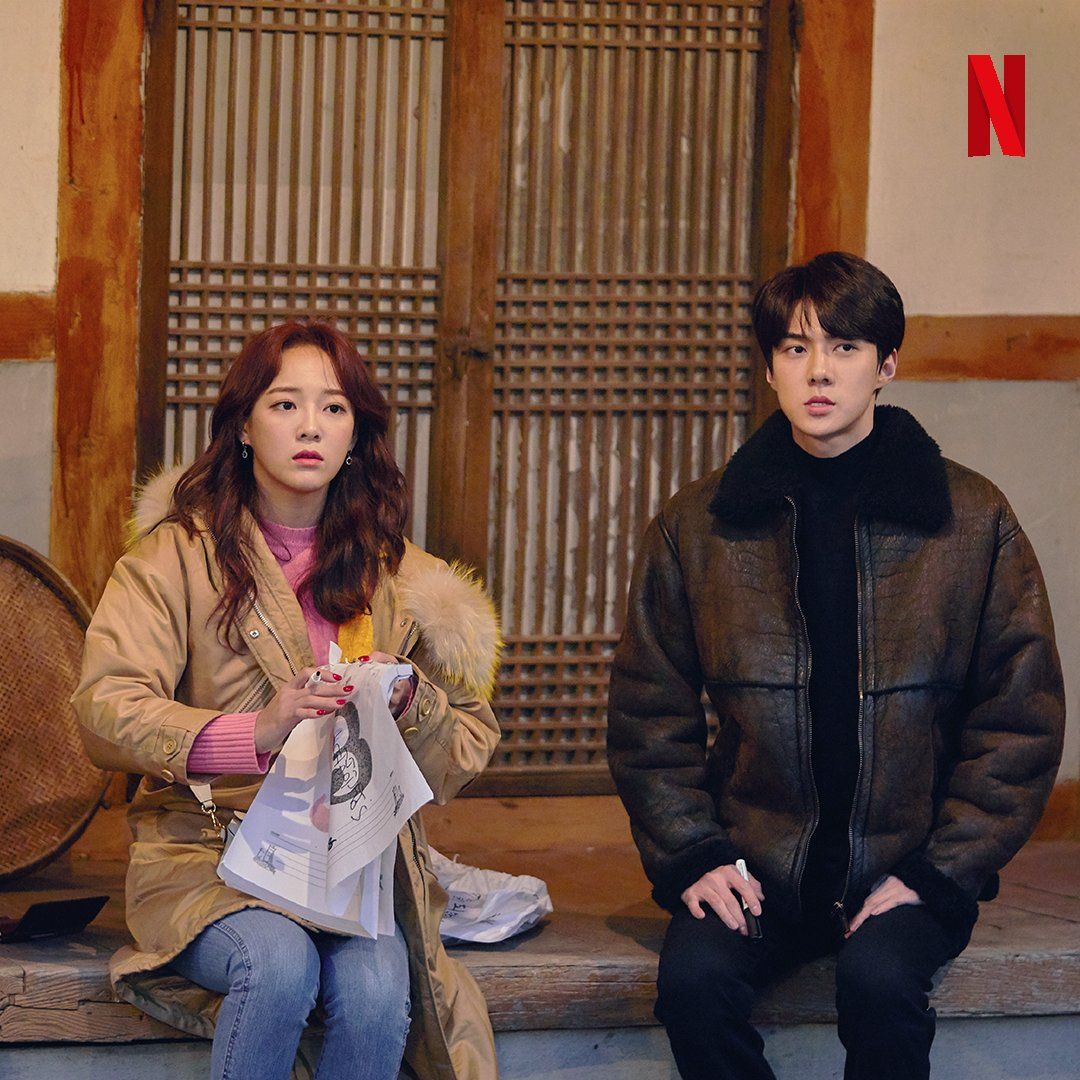 Kim Sejeong dan Sehun EXO dalam acara Busted