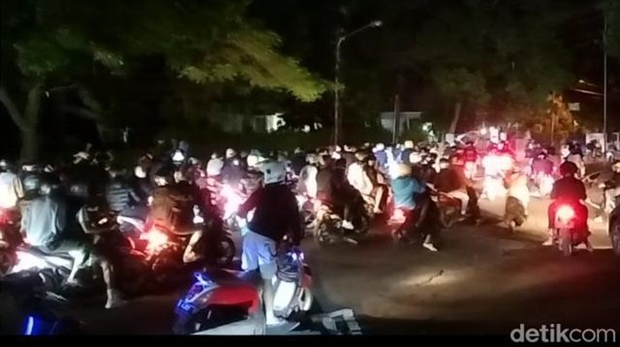 Konvoi Bobotoh di Bandung