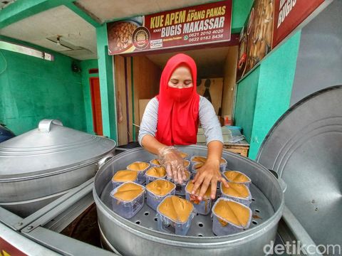 Kue Apem khas Suku Bugis Makassar