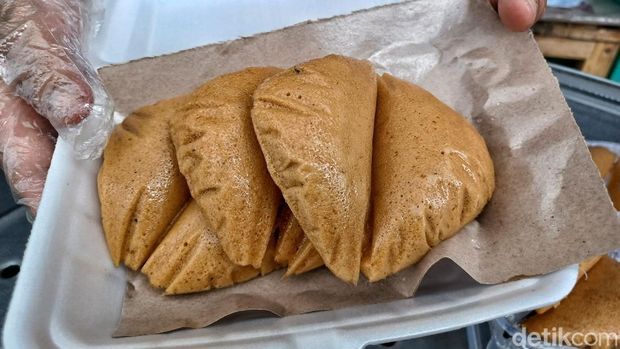 Kue Apem khas Suku Bugis Makassar