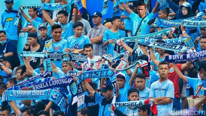 Persela Lamongan masih terkurung di zona degradasi. Tim berjuluk Laskar Joko Tingkir berada di urutan ke-17 dengan meraih 20 poin dalam 27 laga.