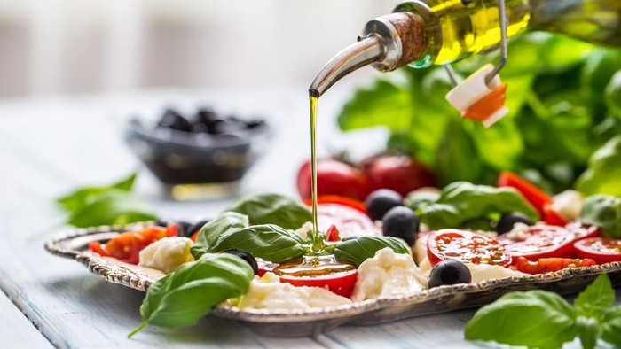 10 Makanan yang Baik untuk Jaga Kesehatan Jantung