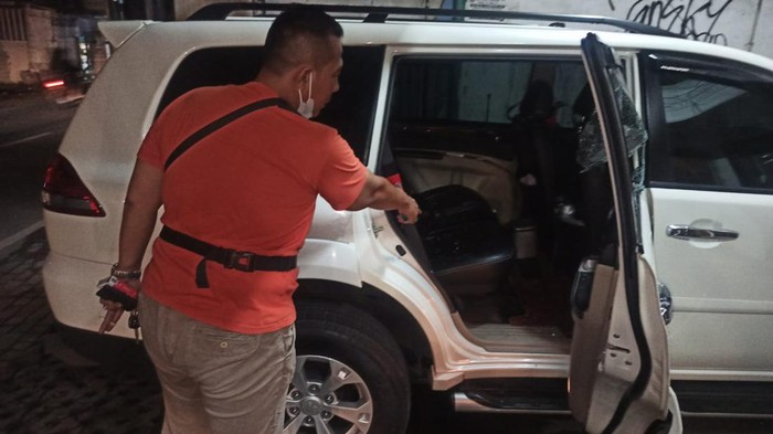Mobil jadi korban pecah kaca (dok. Istimewa)