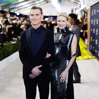 Naomi Watts dan Billy Crudup go public sebagai pasangan dengan menghadiri Screen Actors Guild (SAG) Awards yang digelar di Barker Hangar, Santa Monica, California, Minggu (27/2/2022). Foto: Dimitrios Kambouris / GETTY IMAGES NORTH AMERICA / Getty Images via AFP