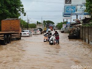 Duka di Serang Banten Kala Banjir di Mana-mana