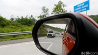 Seperti diketahui, akses Tol Trans Jawa ini sudah mulai bisa digunakan sejak mudik tahun 2019. Hadirnya tol tersebut tentu sangat berdampak pada berkurangnya waktu tempuh perjalanan pemudik dan berkurangnya tingkat kemacetan di jalur lintas seperti Pantura ataupun lainnya.
