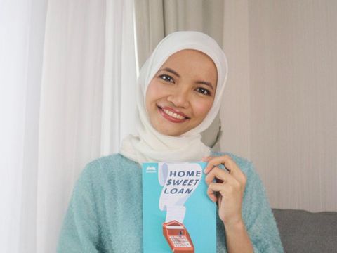 Penulis Almira Bastari