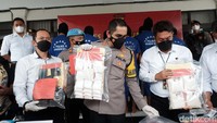 Barang haram ini bernilai kurang lebih Rp 4 miliar rupiah.
