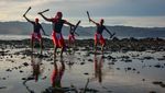 Putri Indonesia Maluku Menari Cakalele