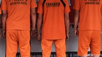 Lima pelaku pencurian kendaraan bermotor (curanmor) di Sukabumi, Jawa Barat ditangkap Polres Sukabumi Kota. Mereka ditangkap selama Operasi Jaran Lodaya dari 17-26 Februari 2022.