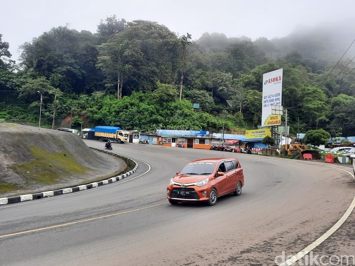 Sempat Macet Parah, Kondisi Puncak Kembali Lengang