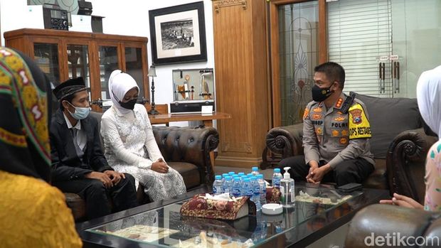 Tahanan menikah di Polrestabes Surabaya