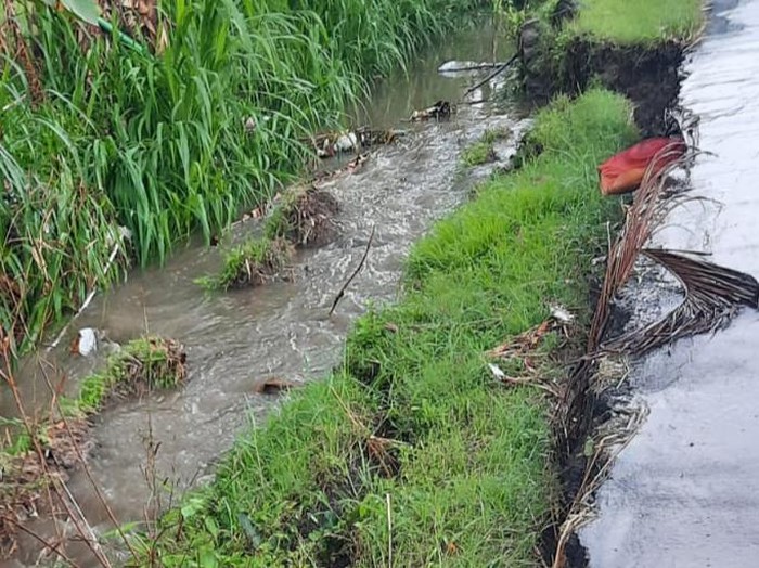 Talut jalan alternatif Ambrol di Desa Sengon, Kecamatan Prambanan.