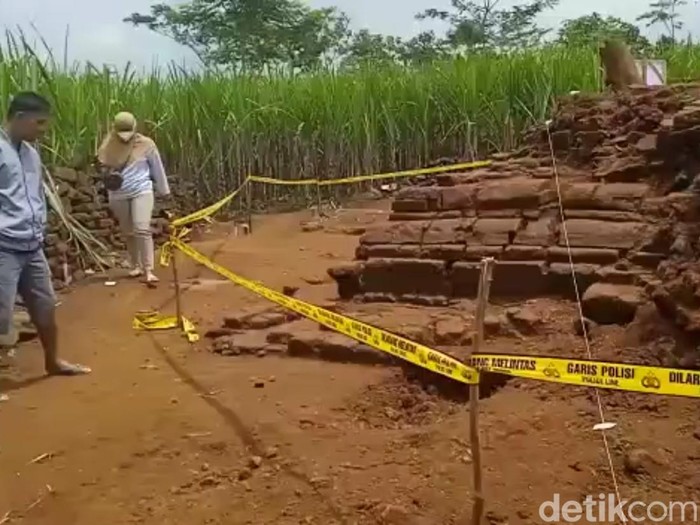 Temuan candi di Situs Srigading Malang