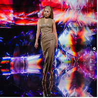 Sebelumnya pada 24 Februari 2022, Tina Karol membagikan unggahan foto dirinya tengah berdoa bersama para biarawati. Dia mendoakan terjadinya kedamaian di Ukraina. Foto: Dok. Instagram @tina_karol