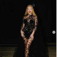 Tina Karol meraih popularitasnya sebagai penyanyi setelah mewakili Ukraina di ajang Eurovision Song Contest 2006. Pada tahun yang sama, Tina merilis album perdananya Show Me Your Love. Foto: Dok. Instagram @tina_karol