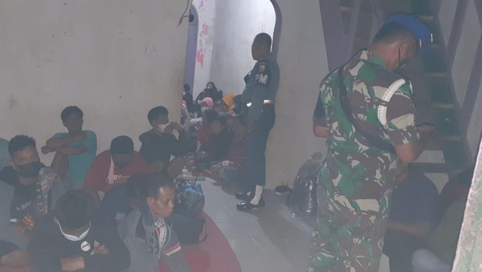 TNI AL menggerebek penampungan TKI ilegal di Tanjungbalai