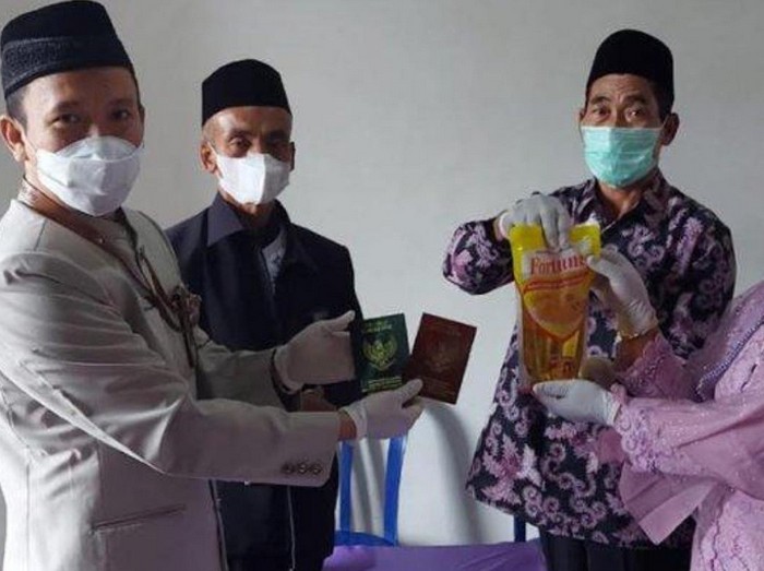 Viral mahar pernikahan pakai minyak goreng.