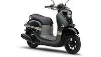 Pilihan kedua adalah Matte Green. Dengan warna ini, Yamaha Vino bisa digunakan untuk kaum perempuan maupun laki-laki. Kombinasi warna dasar hijau doff dan aksen putih membuat tampilan Yamaha Vino jadi lebih elegan dan kalem. Yamaha juga tetap menjual Vino dalam pilihan warna merah, hitam, coklat dan beige. Foto: Dok. Yamaha