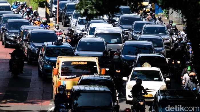 Anies Pamer Macet di Jakarta Turun, Begini Kondisi Lalin Pagi Ini Beberapa titik di kawasan Lebak Bulus, Arteri Pondok Indah, dan Simprug, Jakarta terpantau padat pada hari Rabu (2/3/2022) pukul 09.00 sampai 10.00 WIB.
