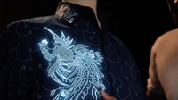 Inisiatif BCA untuk mendukung pelaku UMKM, salah satunya dengan bekerja sama dengan pengrajin lokal untuk memproduksi seragam batik BCA bernuansa budaya nusantara.