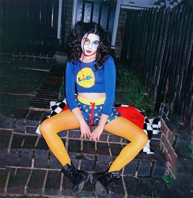 Sejak membuat akun OnlyFans, Camille memiliki pelanggan setia yang selalu membeli barang-barang darinya.  Foto: Instagram/@pansyisinsane