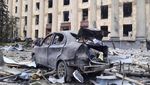 Deretan Mobil Luluh Lantak Korban Invasi Rusia ke Ukraina