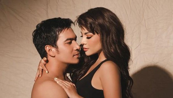 Gagal Nikah, 7 Foto Prewed Mesra Dinar Candy & Ridho Ilahi Tinggal Kenangan