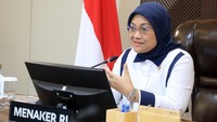 Kementerian Ketenagakerjaan (Kemnaker) saat ini sedang memproses revisi Permenaker Nomor 2 Tahun 2022. Pada prinsipnya, ketentuan tentang klaim JHT sesuai dengan aturan lama, bahkan dipermudah. Dok Kemenaker.