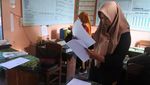 Kerja Keras Guru di Lereng Gunung Semeru